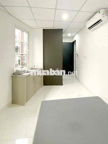 Phòng trọ ban công, full nội thất ngay đại học Văn Lang CS3