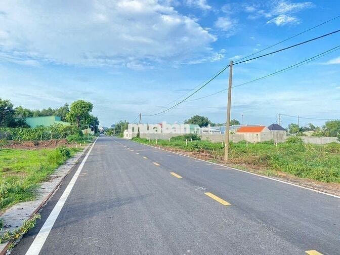 CHỦ NGỘP BÁN NHANH!!! GIÁ SIÊU TỐT  ĐẤT VEN BIỂN LỘC AN