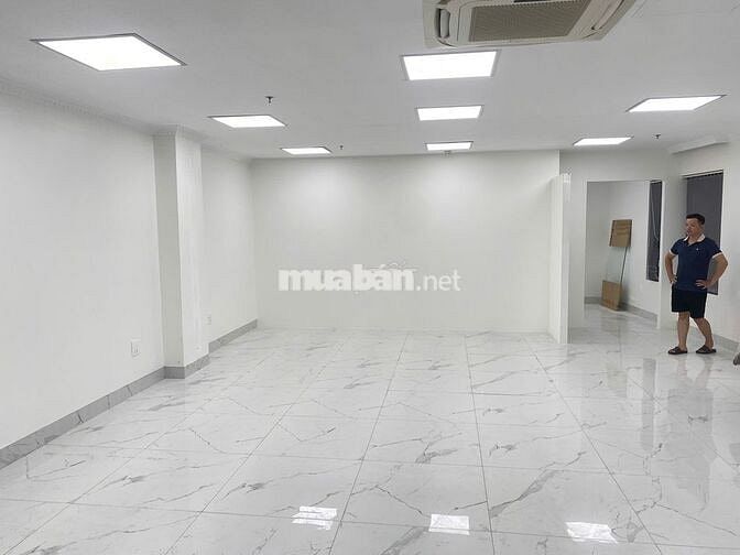 🏢 Cho thuê văn phòng tầng 3 – 130m² – 20tr- Hoàng Quốc Việt, Cầu Giấy