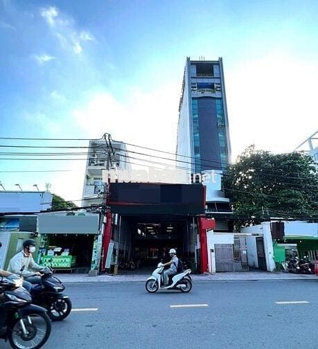 MẶT TIỀN NGUYỄN XÍ 8X38M SÀN TRỐNG SUỐT NHÀ MỚI