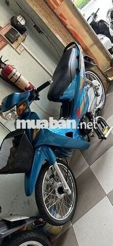 chính chủ cần bán xe air 2010