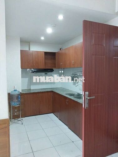CHO THUÊ ĐẦU T10 Ở CC SÀI GÒN TOWN TÂN PHÚ 2PN 2WC 8TR NHÀ TRỐNG