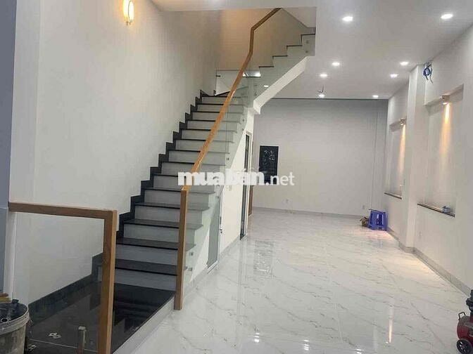 Cho Thuê Nhà Mới Xây Gần Tiểu Học Bình Chiểu,TL43,p.Bình Chiểu 10tr TL
