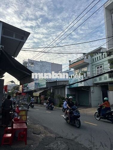 Bán nhà mặt tiền Tân Thới Nhất