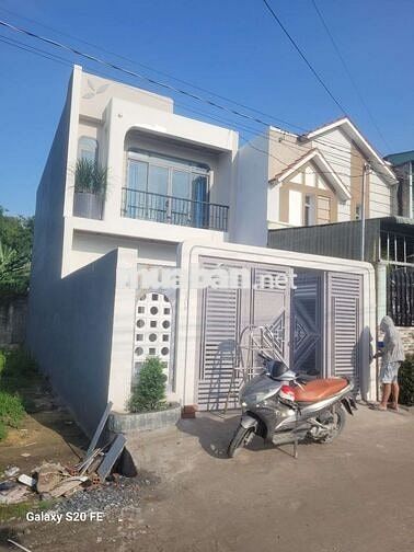 Nhà bán chính chủ . Mới hoàn thiên giáp hoc môm