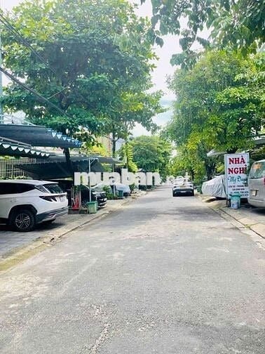 Bán đất đường nguyễn quyền sau lưng bến xe .đường 5m5