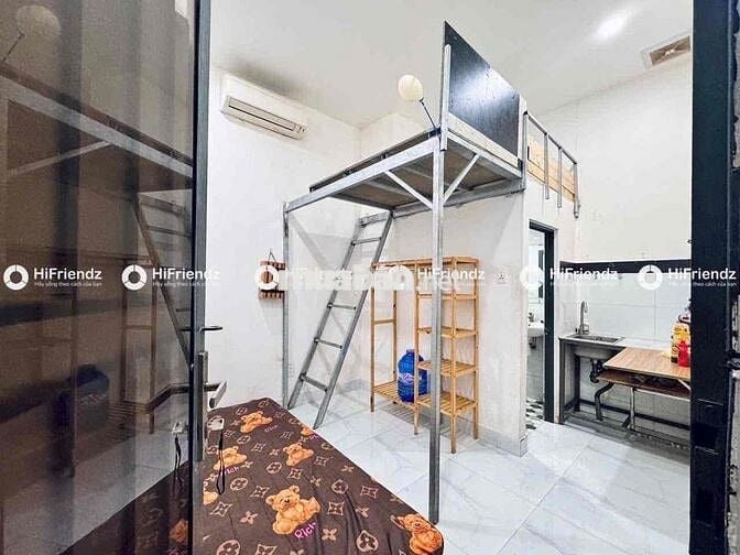 Phòng sẵn máy lạnh ngay gần vòng xoay Lê Đại Hành