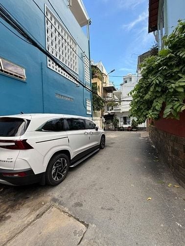 BÌNH THẠNH- NGAY PHAN ĐĂNG LƯU- HẺM Ô TÔ VÀO NHÀ- 40m2- 4 TẦNG- 7,x TỶ