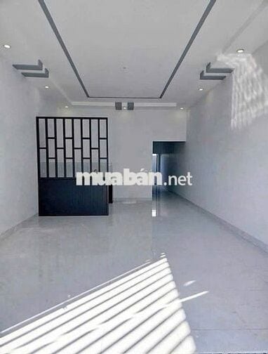Cần vốn nên tôi muốn bán gấp căn nhà ở Huyện Hóc Môn GIÁ 900 triệu
