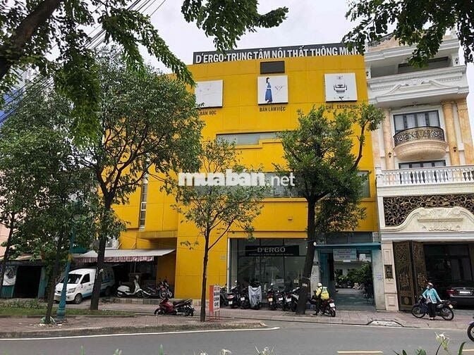 Toà 3 Tầng MT đẹp 20mx12 Sàn suốt Tiện làm showroom spa giá chỉ 100 tr