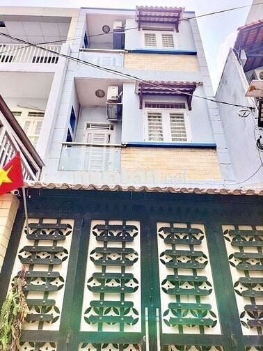 DT: 4x16m ,Nhà 3 Tầng Mới Đẹp ,Đầy Đủ Nội Thất.