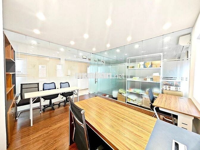 Cho thuê sàn văn phòng Vương Thừa Vũ 20m2 4tr FULL nội thất