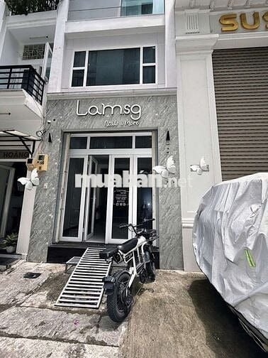 Cho thuê nhà hẻm Nguyễn Trãi , nhà mới đẹp - 3,5x12m , 4 tầng - 20Tr.