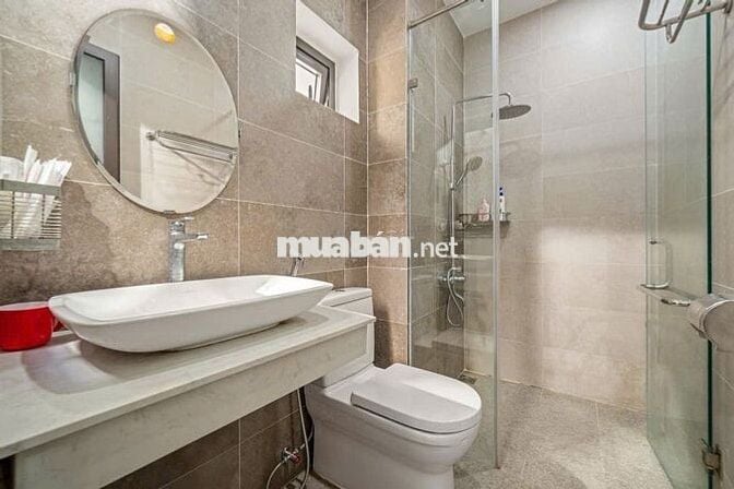 🏠 Villa 3 tầng gồm: 5PN, 5WC, phòng khách, bếp rộng rãi.