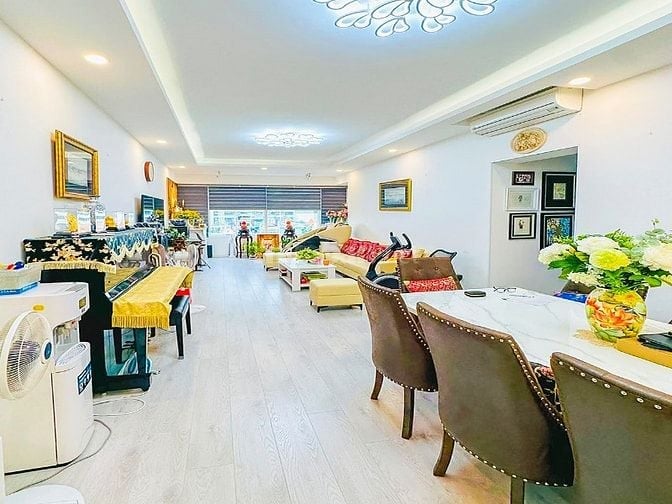Bán Căn hộ tại Saigon Pearl Bình Thạnh gồm 3 phòng ngủ 135m2