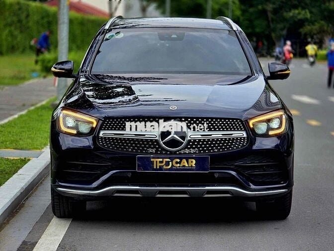 Mercedes Benz GLC300 2021 - 33000 km