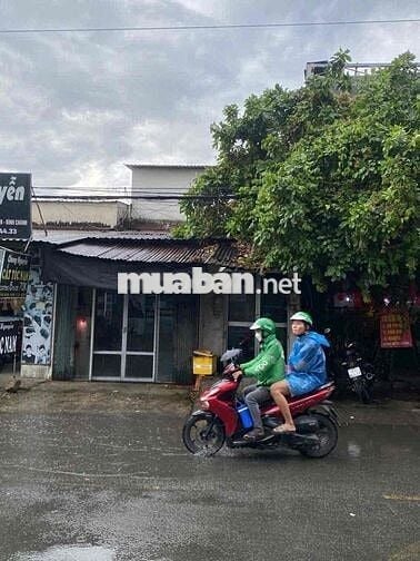 Hạ 700tr. Bán Nhà Mặt Tiền Hương Lộ 80 5*15m nở hậu 7,4 ngay Ngã 5 VL