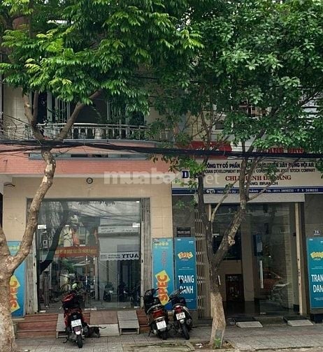 Bán hai nhà mặt tiền liền kề 76-78 Nguyễn Du, 130m2,  p Thạch Thang