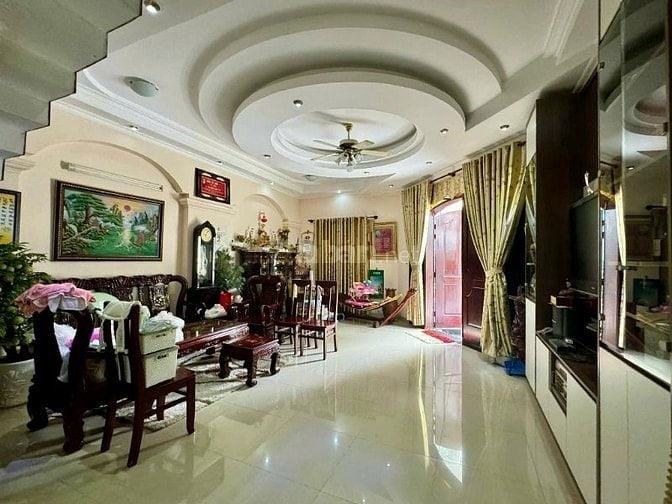 Quận 7, biệt thự cổ sân vườn, 14 x 19, 29 tỷ thương lượng