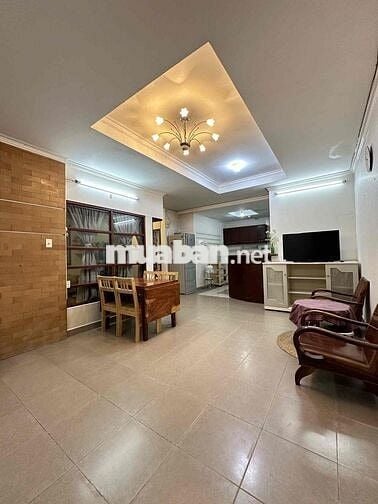 Cho thuê căn hộ 2PN quận Bình Thạnh, gần quận 1