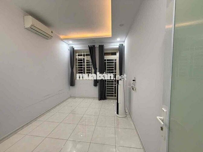 2pn 1 toilet ngay trung tâm Q1