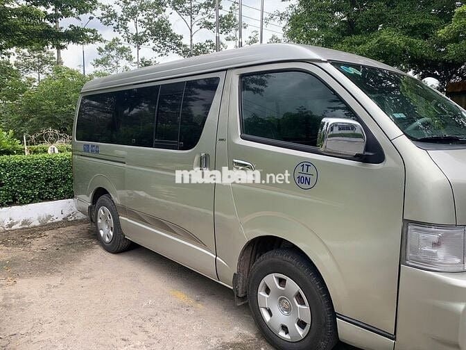 Toyota Hiace 2005 - xe xài kỹ còn rất đẹp