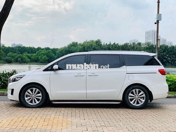 Kia Sedona 2016 3.3 GAT - 150000 km