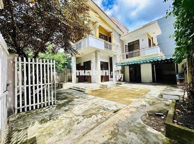 MẶT BẰNG KD 2 TẦNG MT LOSEBY, DT 300M2 NGANG 15M