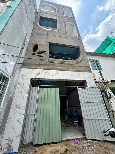 Nhà phố hiện đại đang hoàn thiện nội thất – Lô nhì mặt tiền HXH H.Tấn