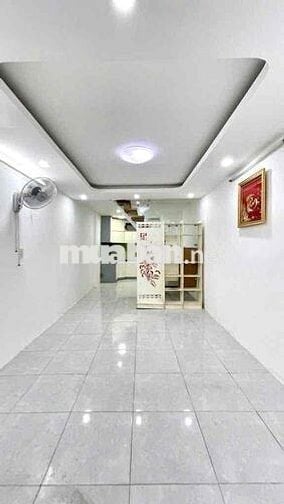 NHÀ NC 2TẦNG 2PN FULL NT TRUNG TÂM Q1 phù hợp gđ ở, sv ghép KDOL Rấtok