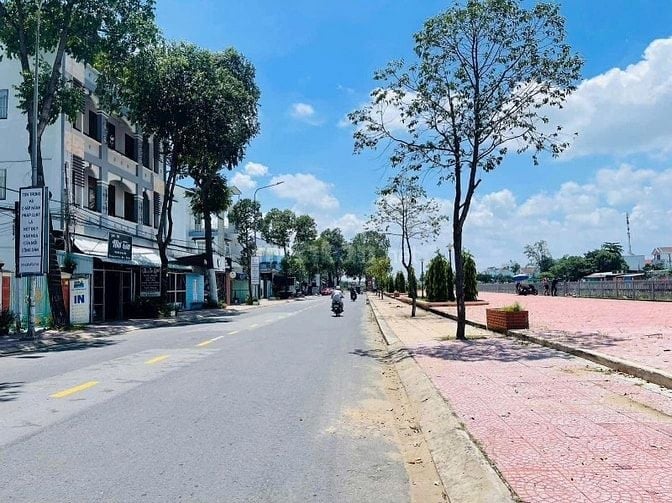 💥 ĐẤT MẶT TIỀN HUỲNH VĂN NHỨT, LONG AN - NGAY TRUNG TÂM THÀNH PHỐ, VỊ