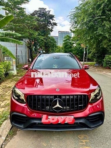 Mercedes Benz GLC 2018 300 4Matic - 97000 km