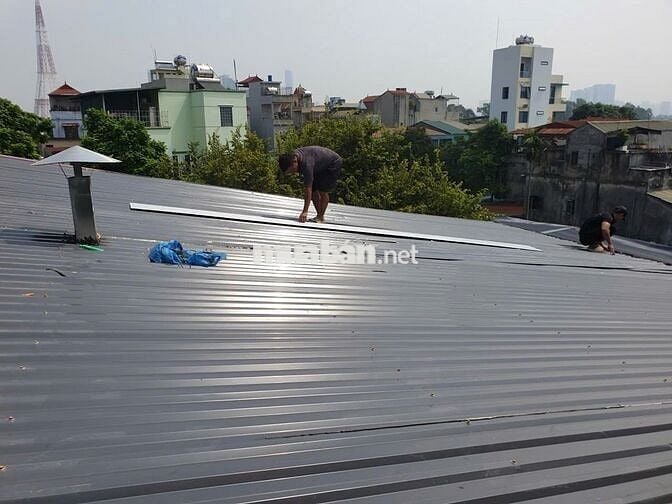 Cho thuê nhà ô tô quay đầu trước cửa nhà
