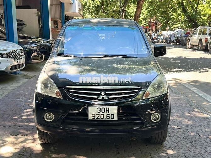 mitsubishi Zinger 2009 2.4MT Đen 7 Chỗ Siêu Mới