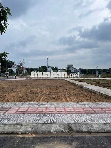 Bán Lô Đất Rộng - SHR - Sát KCN Visip 3 - Dân Cư Đông Đúc