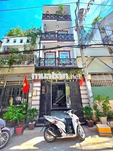 Chính chủ, nhà 3 lầu còn mới, 4 PN, Hẻm xe tải