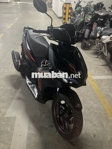 Bán xe máy Honda Air Blade, Gia đình đi ít.