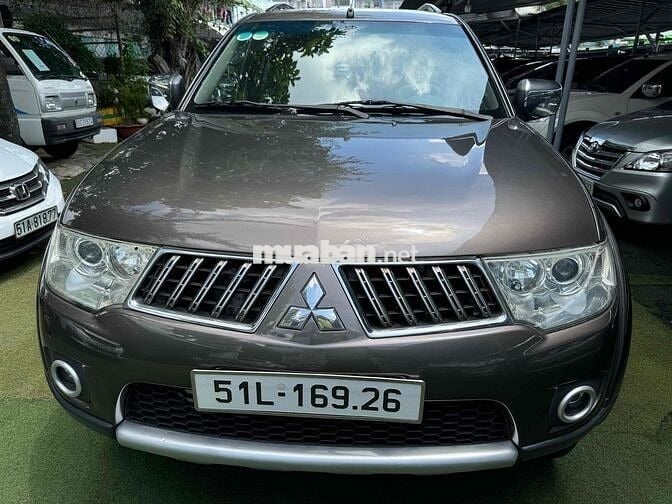 Mitsubishi Pajero Sport 2011 máy dầu số tự động