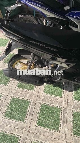 cần bán xe như hình nhà dư không đj cần bán