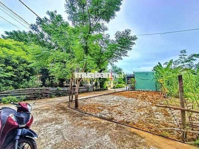 Lô Góc 2mặt Tiền . Ngay nhà văn Hoá Ngang 7m