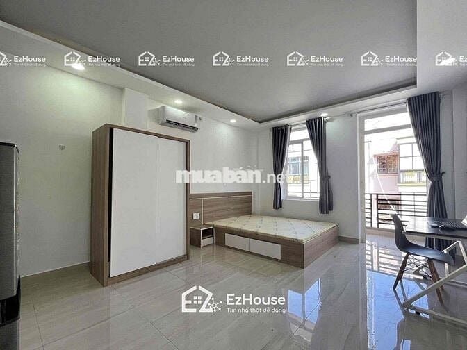 Studio ban công , cửa sổ Đầy đủ nội thất Ngay Aeon Mall Tân Phú - Huit