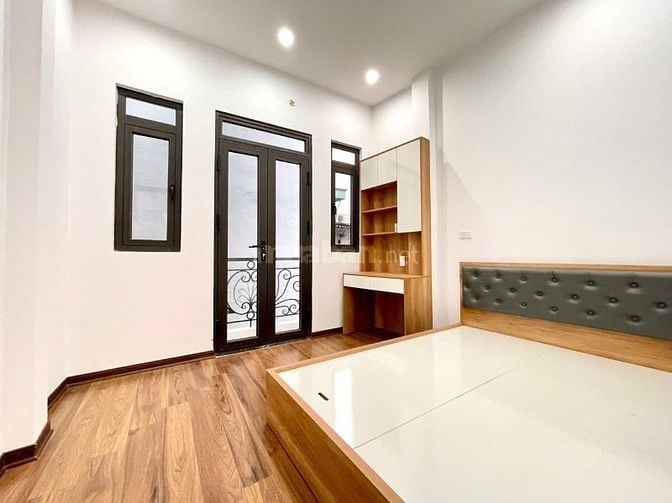 Bán nhà Minh Khai ngõ thoáng mới đẹp ở ngay, Dt 41m2, 4t, mt 3.7m.