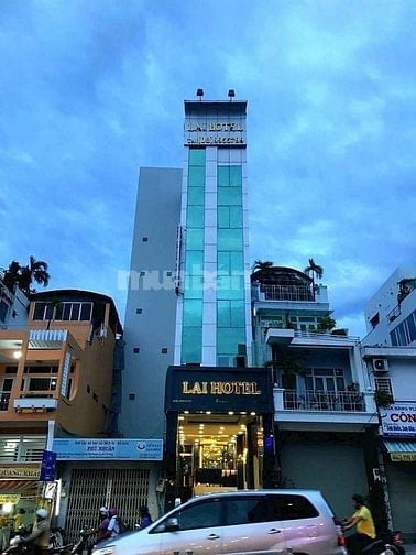 Bán khách sạn tại đường Phan Đình Phùng, phường Cầu Kiệu, Q.Phú Nhuận