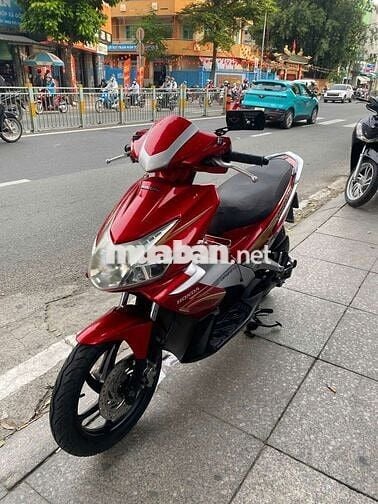 Honda air blade Fi 2010 mới 90% Bstp chính chủ