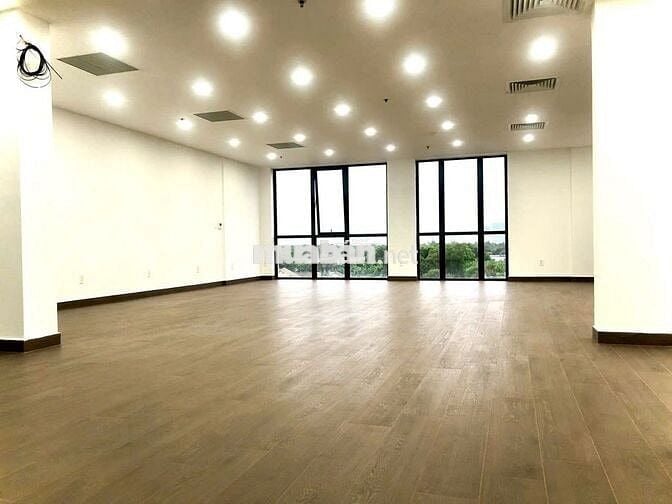Cho thuê văn phòng gần giga mall trục Phạm Văn Đồng