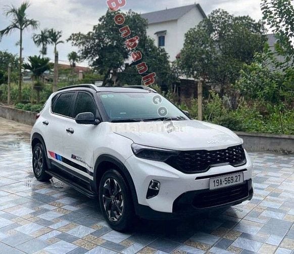 Kia Sonet 2023 Luxury 1.5 AT - 60000 km