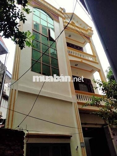 bán nhà cạnh quảng trường Phúc Yên