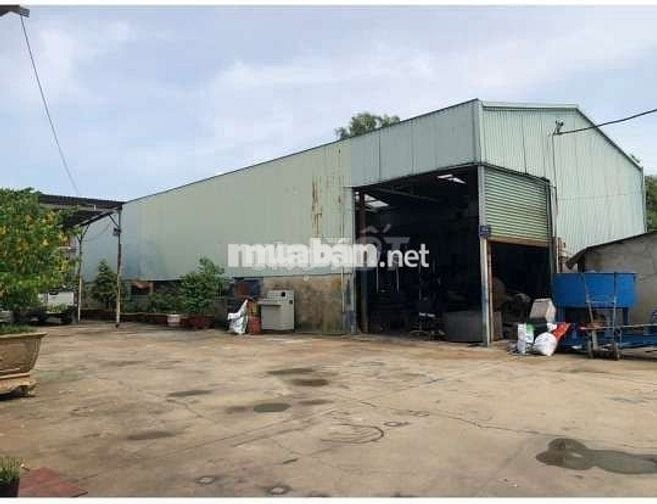 XƯỞNG 300m2 - SÂN RỘNG -+ LẠI HÙNG CƯỜNG -- VLB