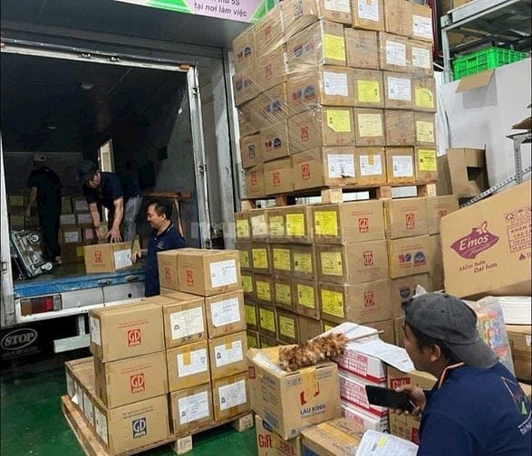 CẦN TUYỂN NHÂN VIÊN PHỤ SOẠN HÀNG, SẮP XẾP HẠNG HÓA 