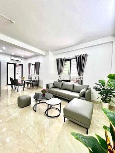 Căn hộ 60m2 3PN 2WC tại Dịch Vọng gần bãi đỗ Ô tô, ngõ to tiện ích